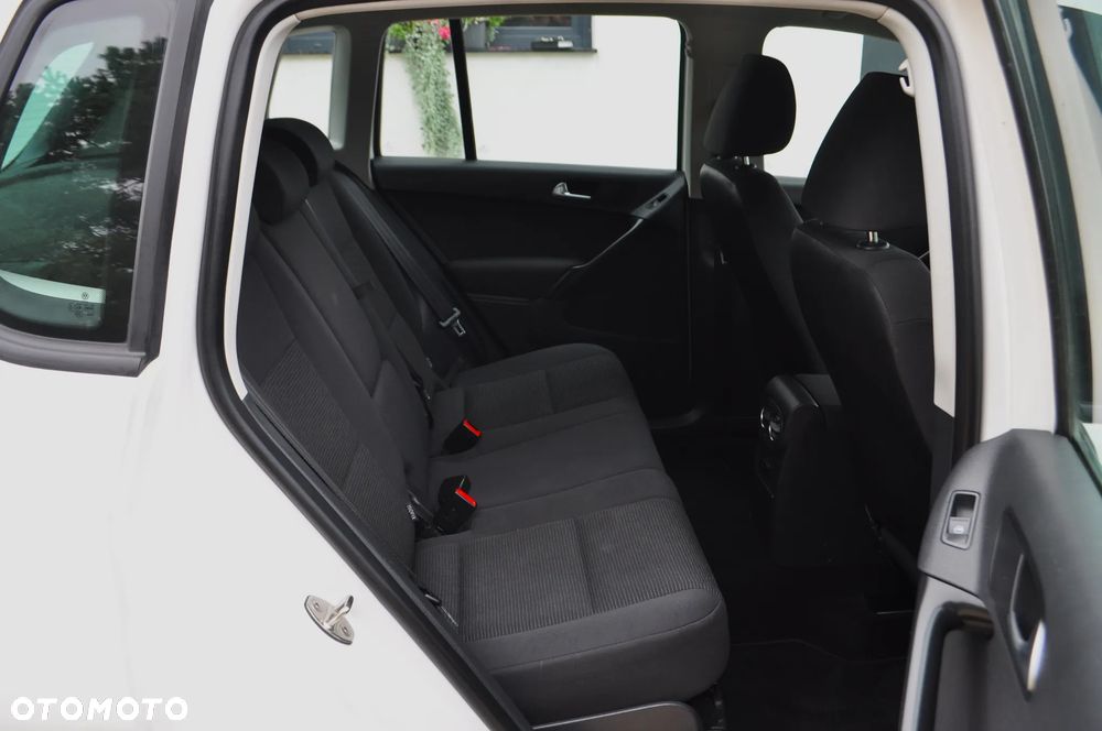Volkswagen Tiguan 2.0 TDI DPF BlueMotion Technology Exclusive - 30