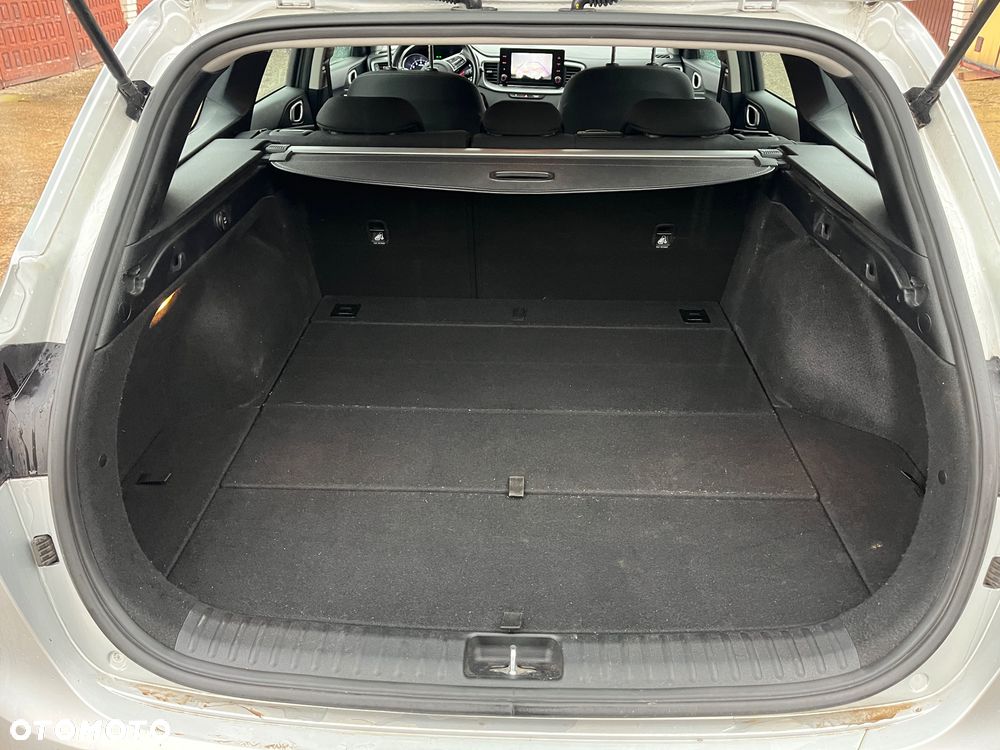 Kia Ceed 1.5 T-GDI M - 23