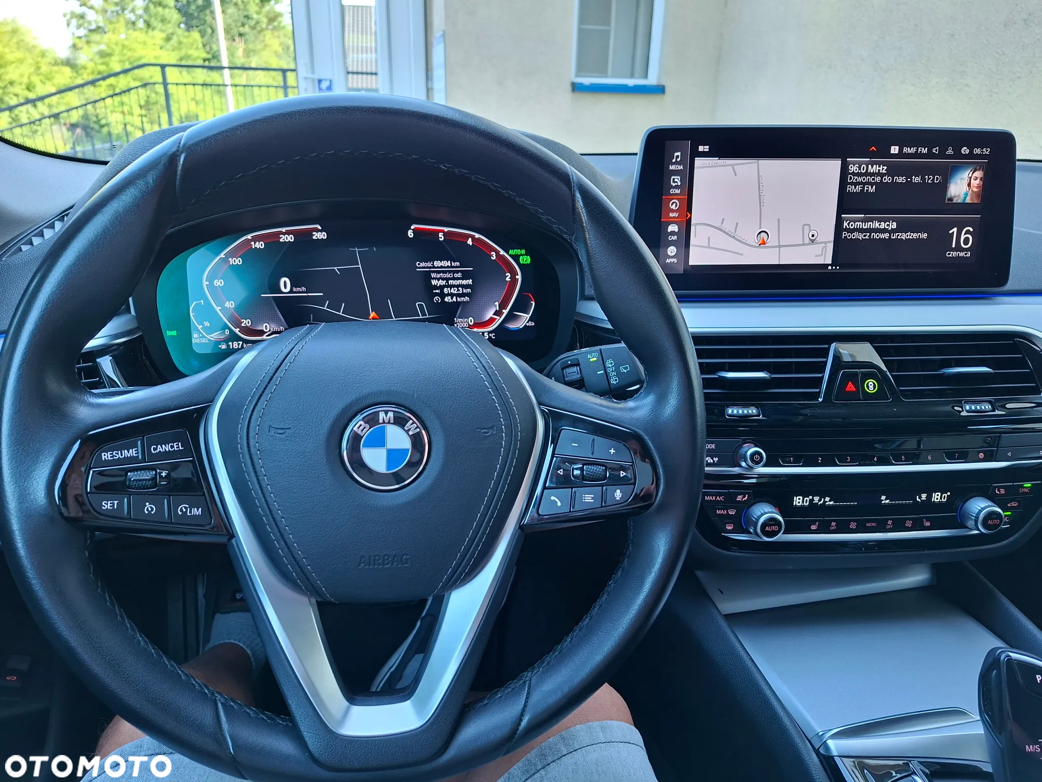 BMW Seria 5 518d - 13