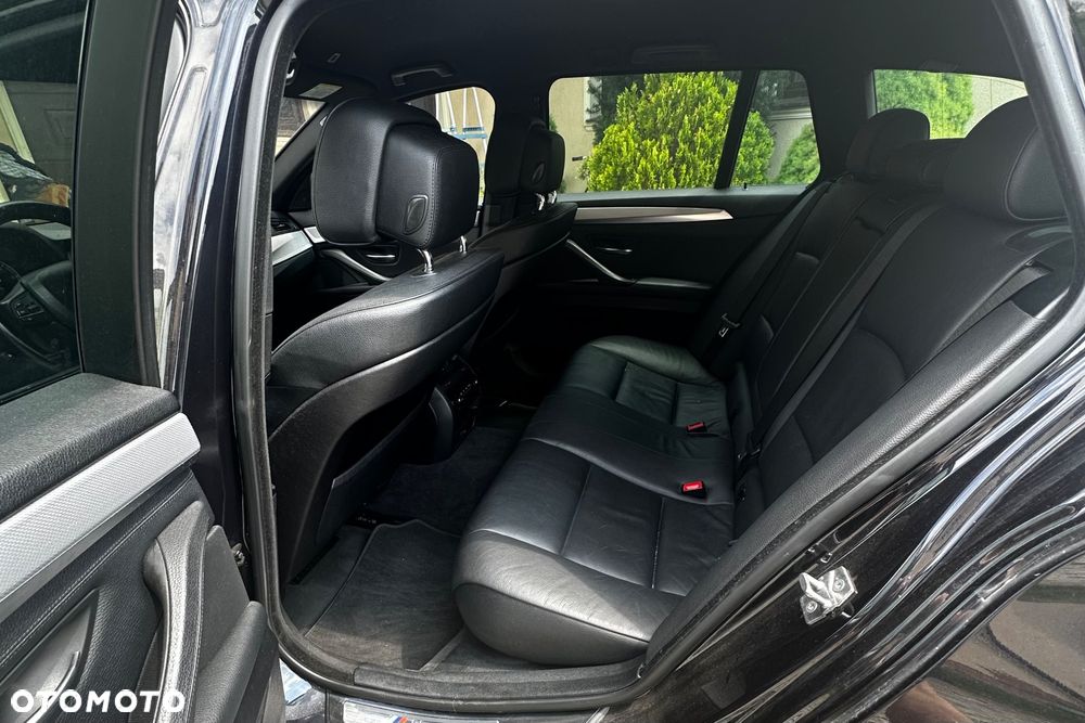 BMW Seria 5 M550d xDrive Sport-Aut - 10