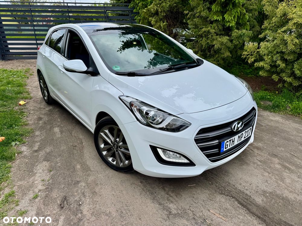 Hyundai i30 1.6 GDI BlueDrive Premium - 1