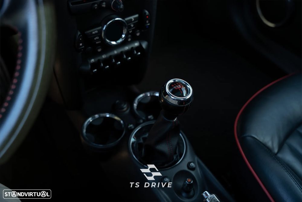 MINI 3 Portas John Cooper Works - 16