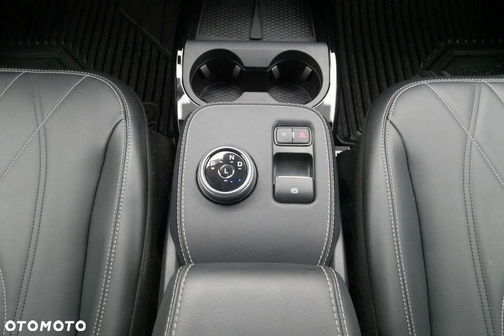 Ford Mustang Mach-E - 11