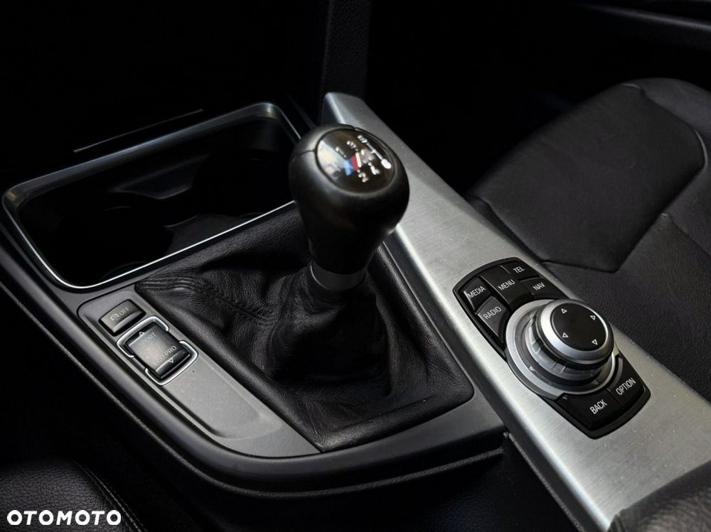 BMW Seria 3 - 18