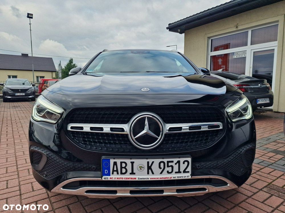 Mercedes-Benz GLA 200 d 8G-DCT Progressive - 14
