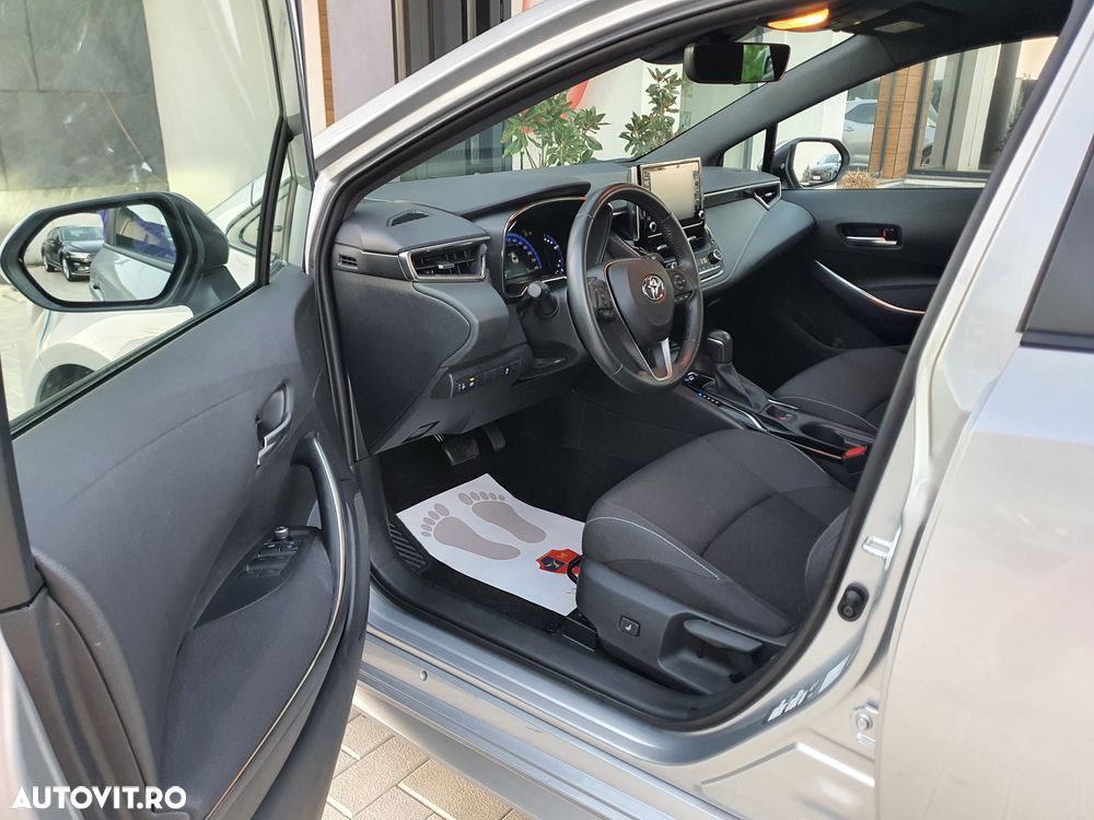 Toyota Corolla 1.8 HSD Dynamic - 12