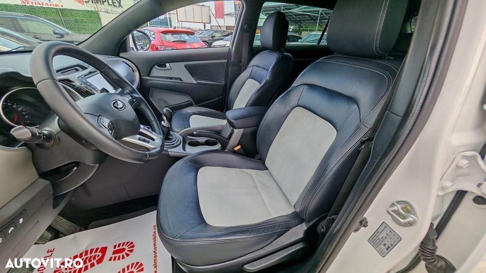 Kia Sportage - 12