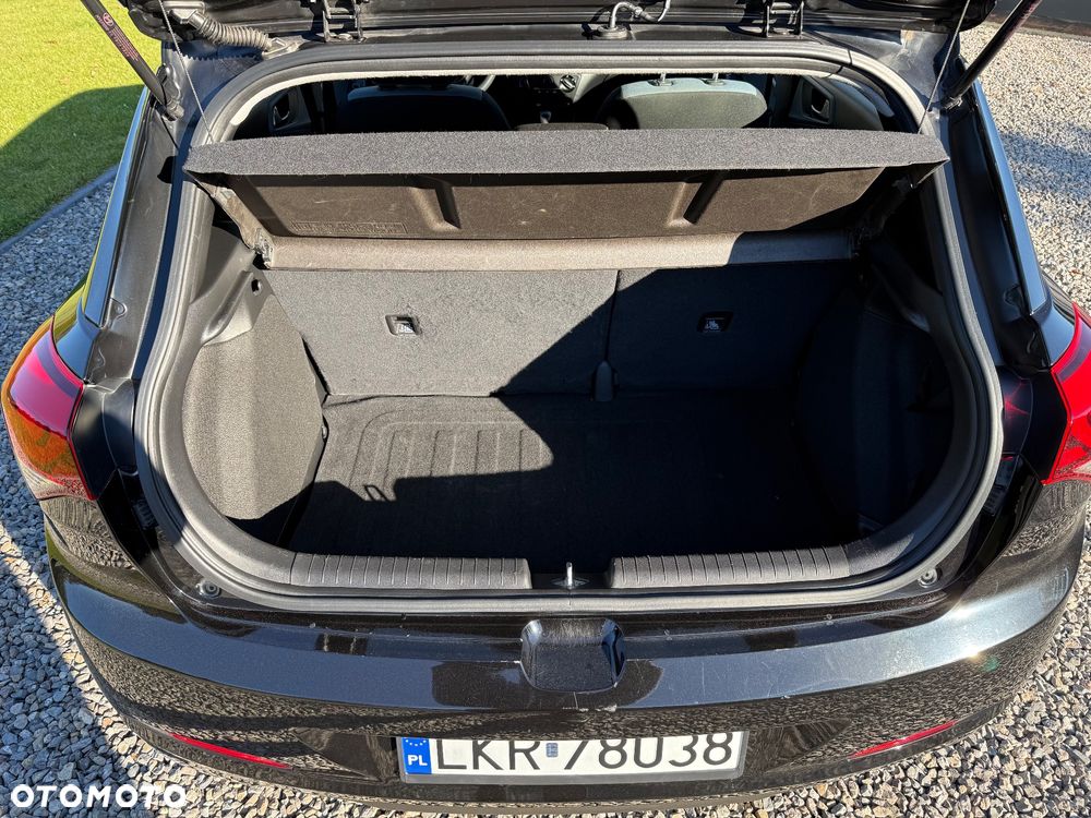 Hyundai i20 1.2 Classic - 38