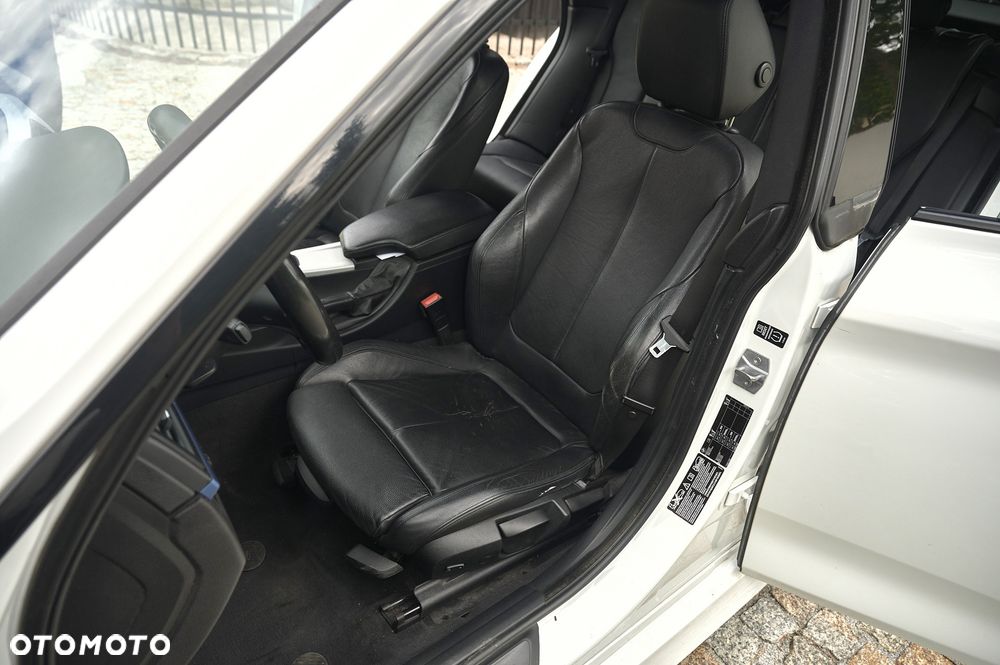 BMW 3GT 320d xDrive Sport Line - 29