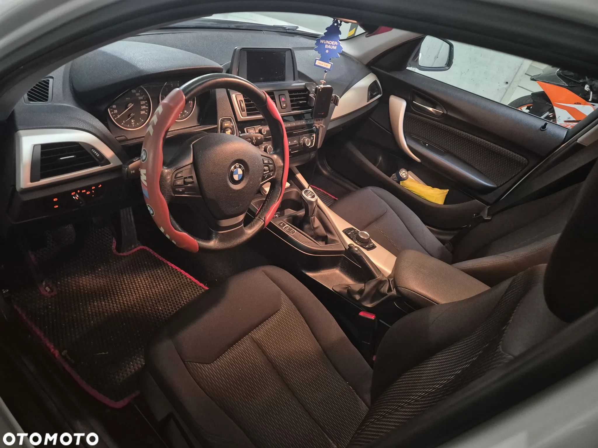 BMW Seria 1 118i - 1