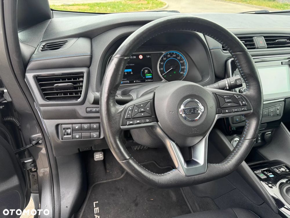 Nissan Leaf 40 kWh N-Connecta - 16