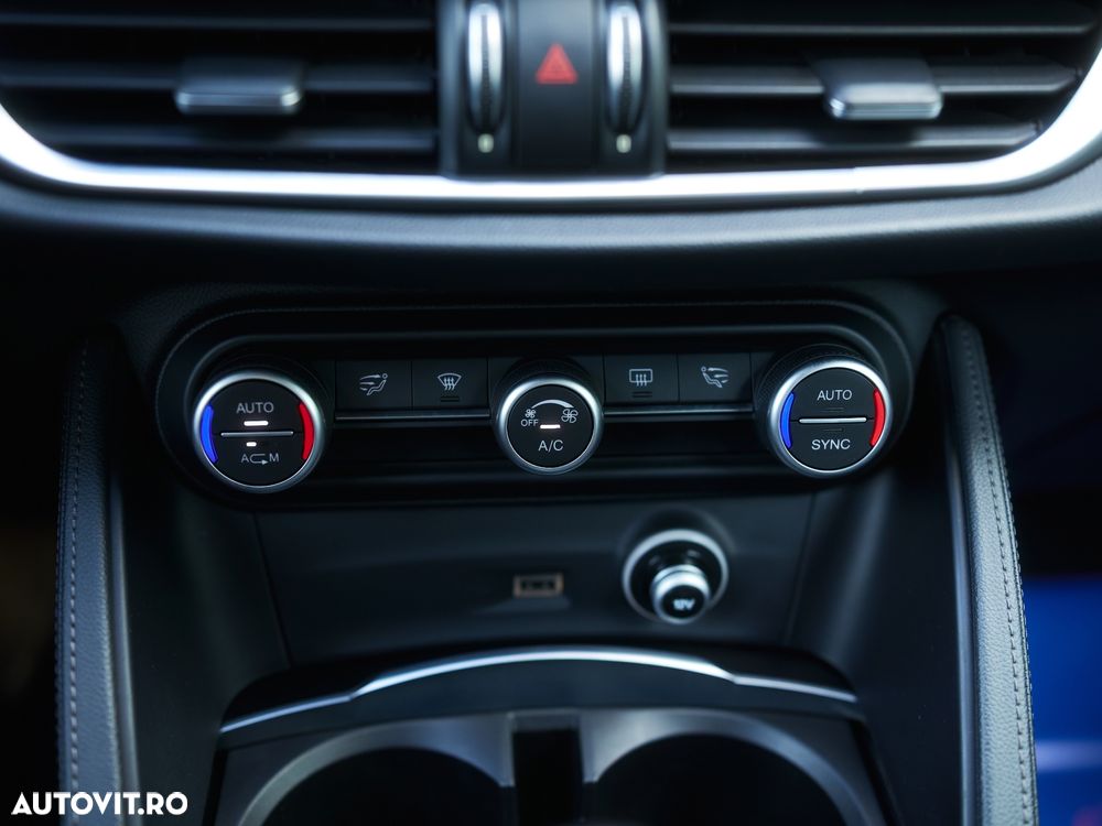 Alfa Romeo Stelvio 2.2 16V AT8-Q4 Executive - 26