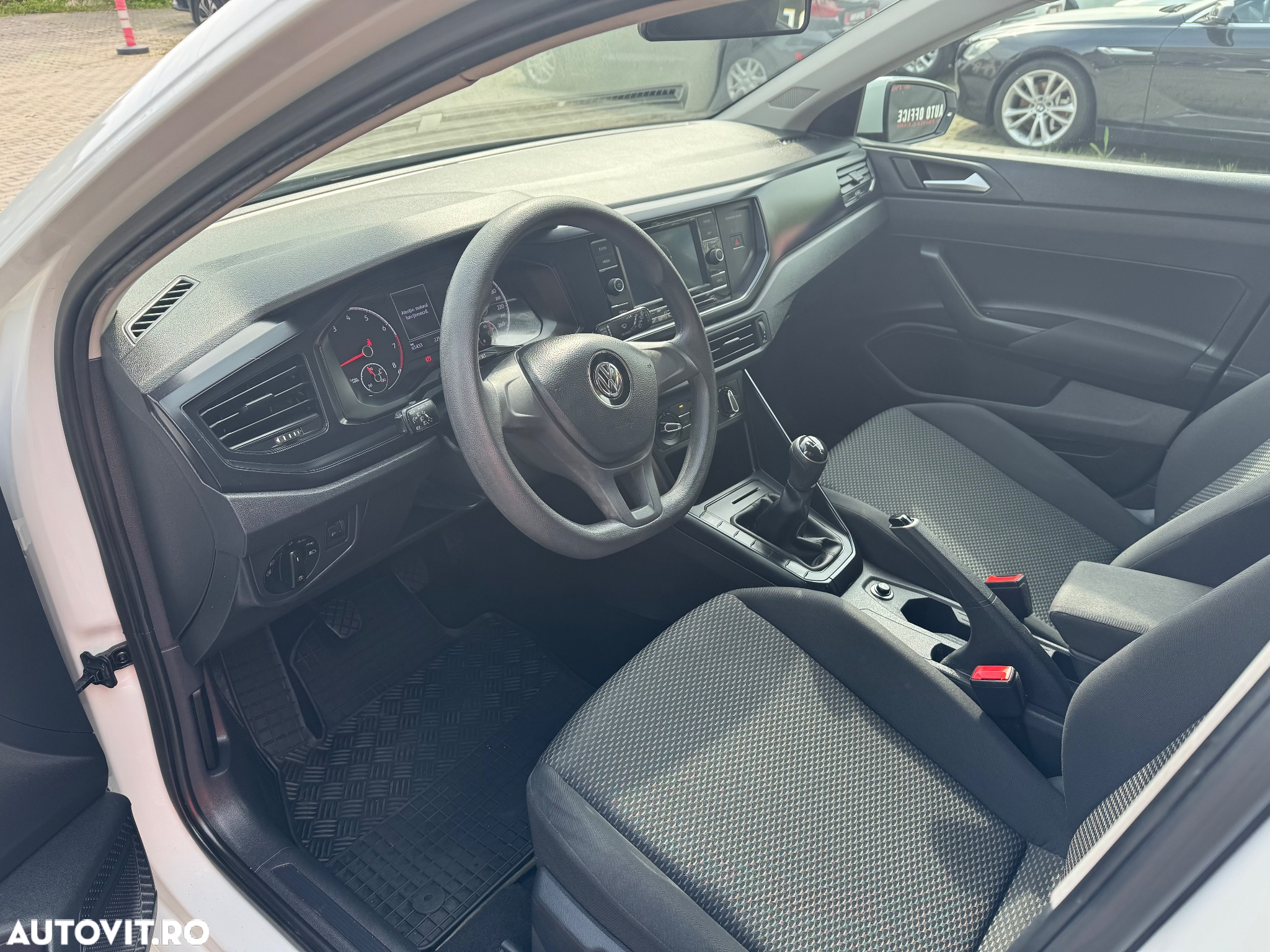 Volkswagen Polo 1.0 Trendline - 8