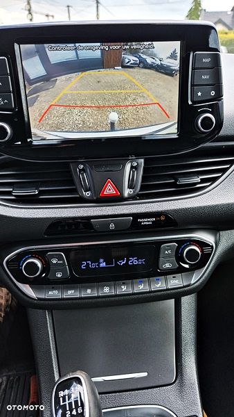 Hyundai i30 1.4 T-GDI Premiere Luxury - 38
