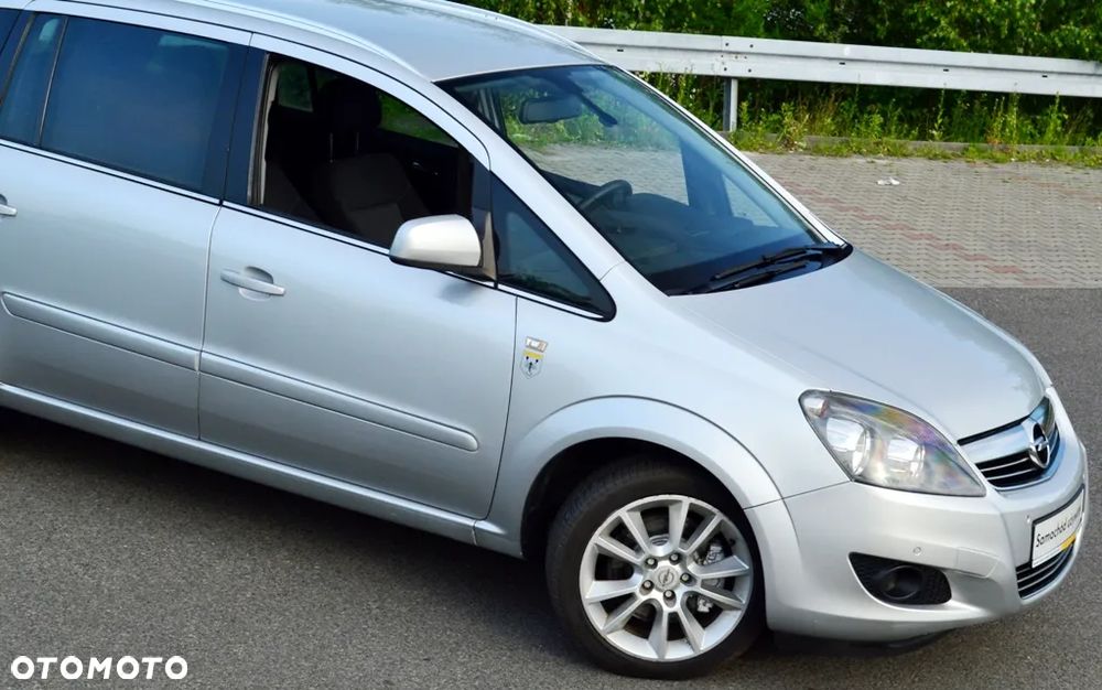 Opel Zafira 1.7 CDTI Cosmo - 4