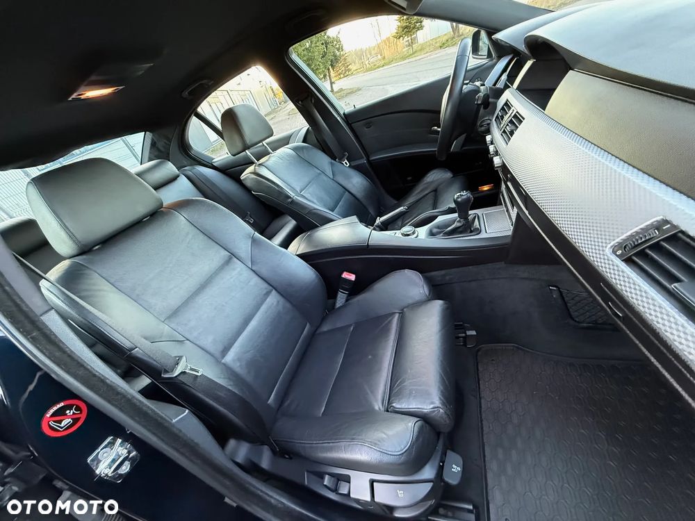 BMW Seria 5 525i - 12