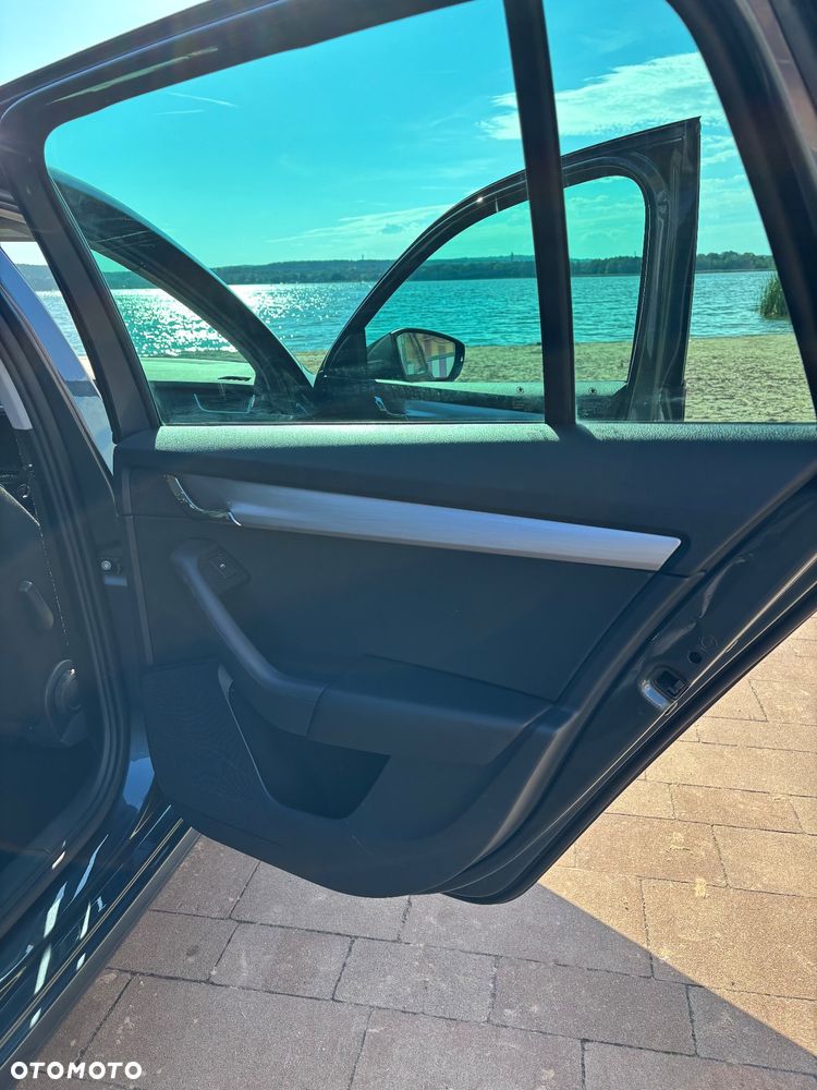 Skoda Octavia 2.0 TDI SCR Style DSG - 11