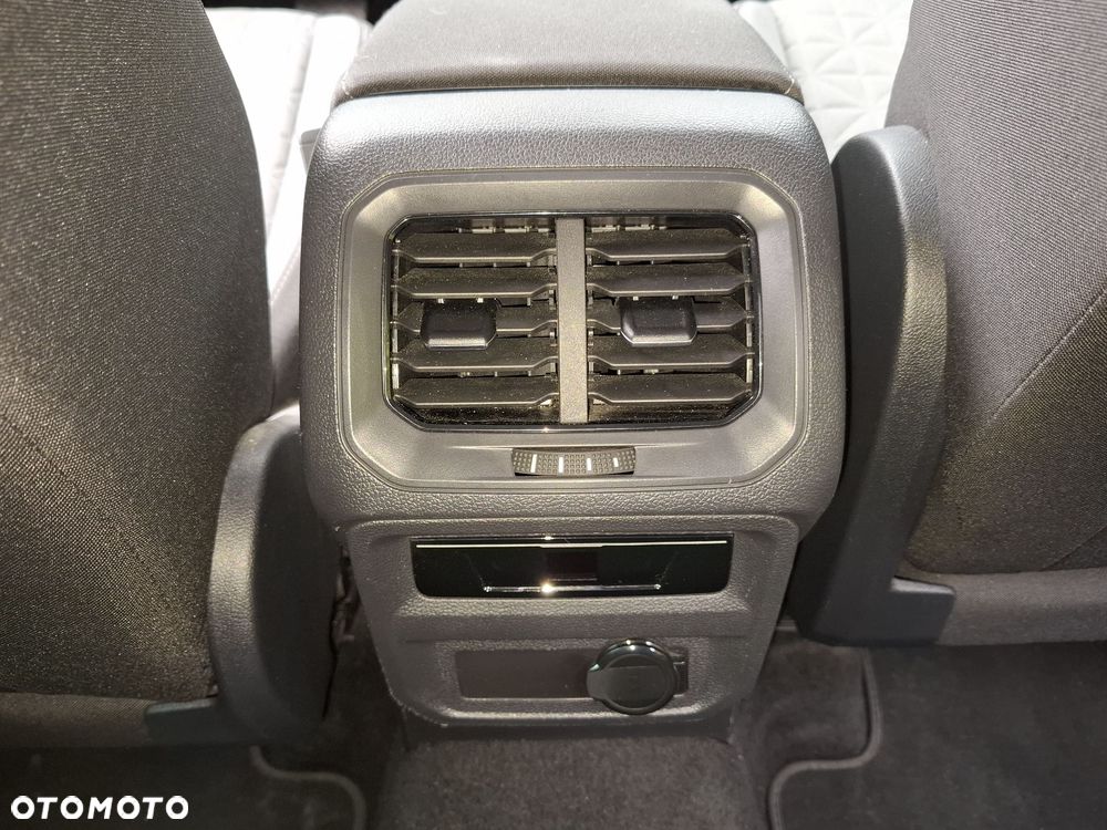 Volkswagen Tiguan - 20