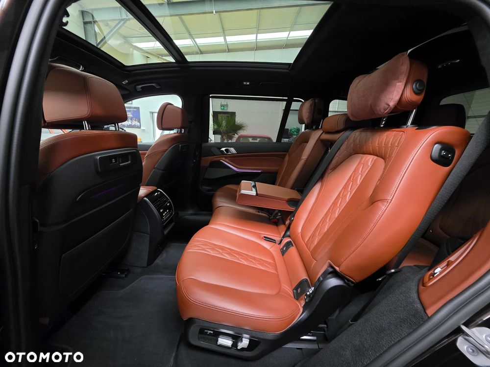 BMW X7 xDrive40d mHEV - 15