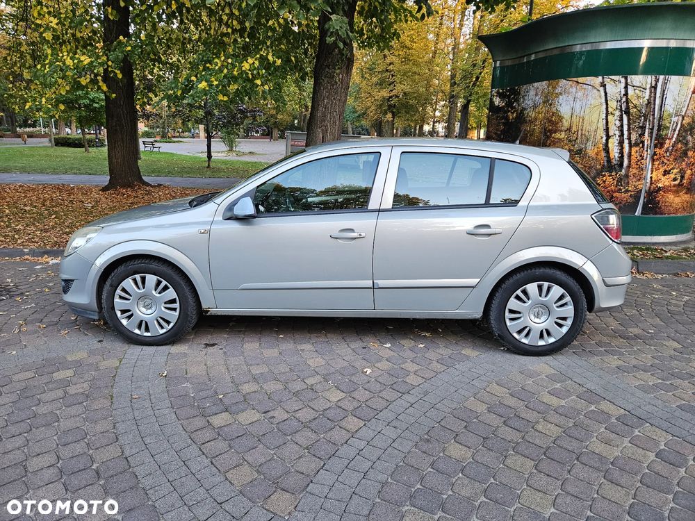 Opel Astra 1.9 CDTI Enjoy - 8