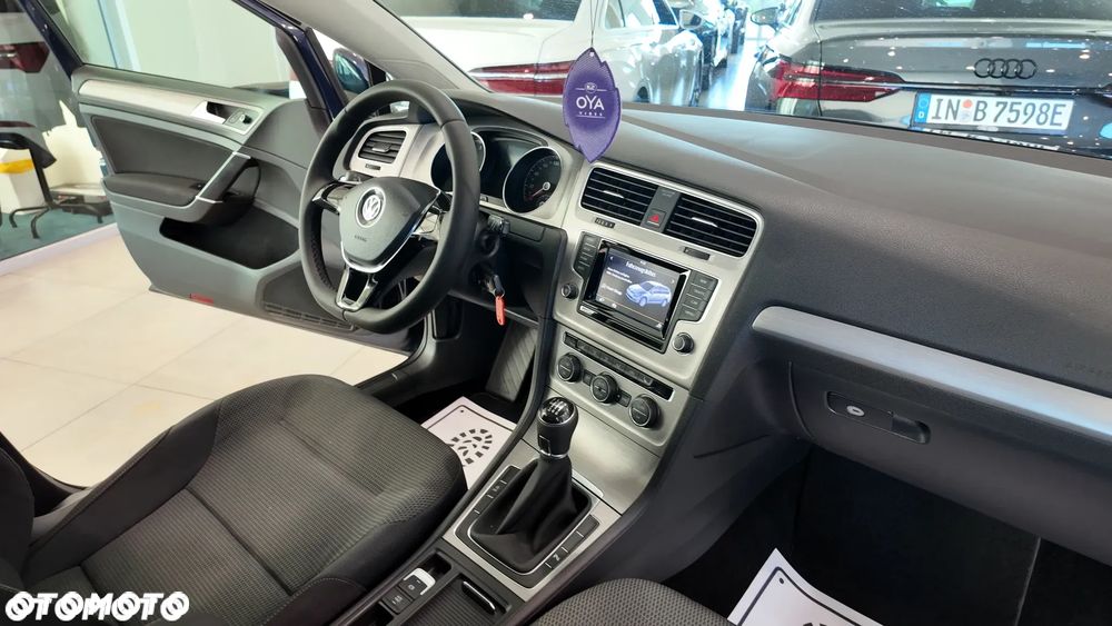 Volkswagen Golf 2.0 BlueTDI Comfortline - 38