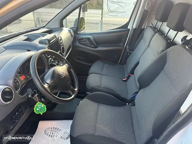 Peugeot PARTNER CX.AUTOMÁTICA 3 LUG. - 13
