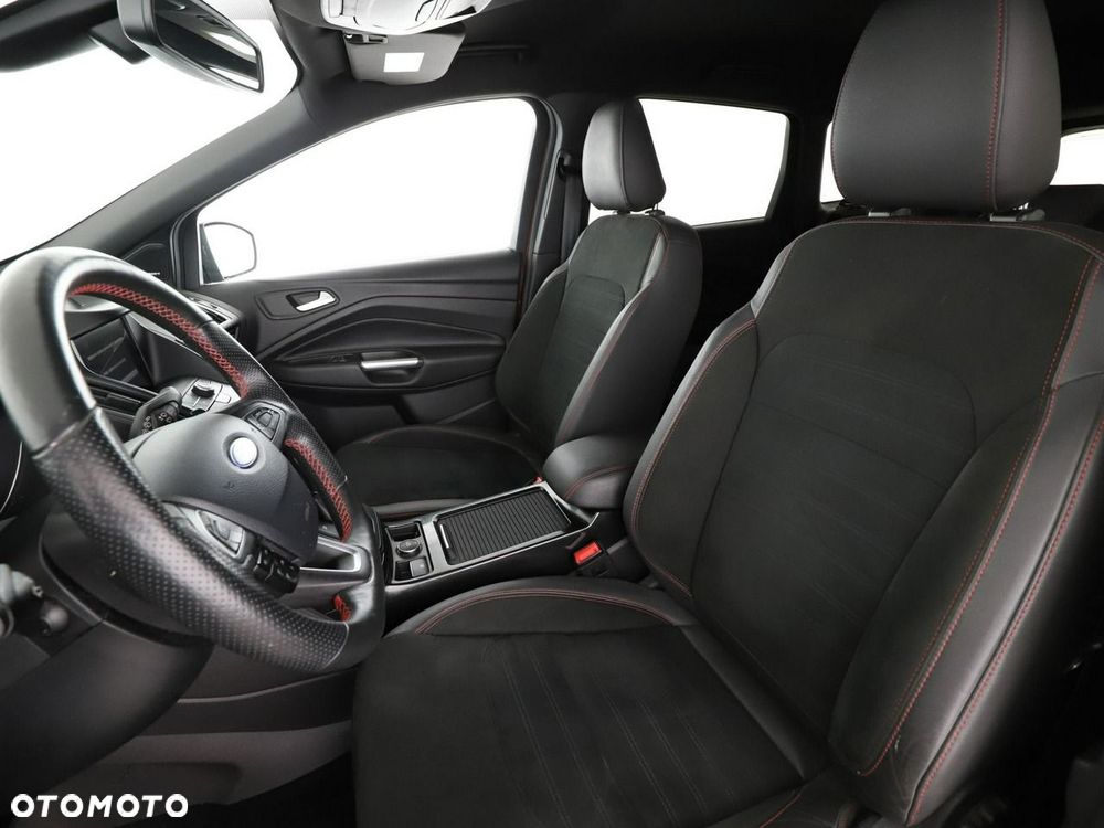 Ford Kuga 1.5 EcoBoost 2x4 ST-Line - 14