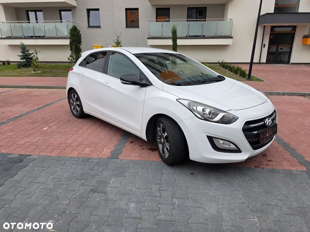 Hyundai i30 1.6 GDI BlueDrive Premium - 10