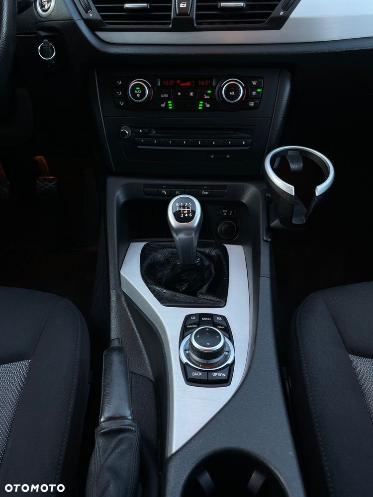 BMW X1 sDrive20d - 24