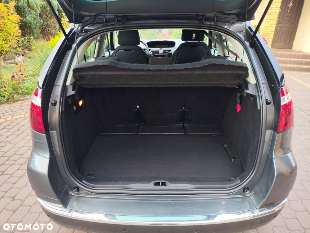 Citroën C4 Picasso - 24