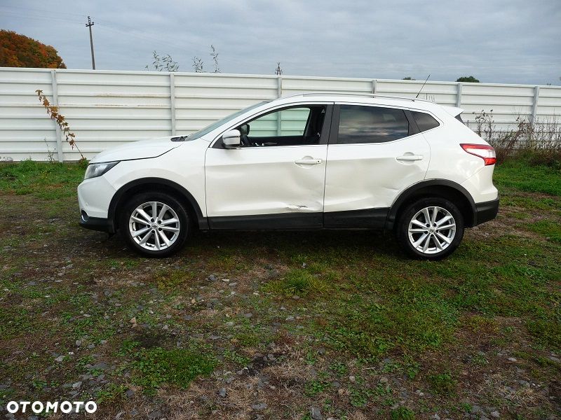 Nissan Qashqai 1.2 DIG-T Xtronic TEKNA - 4