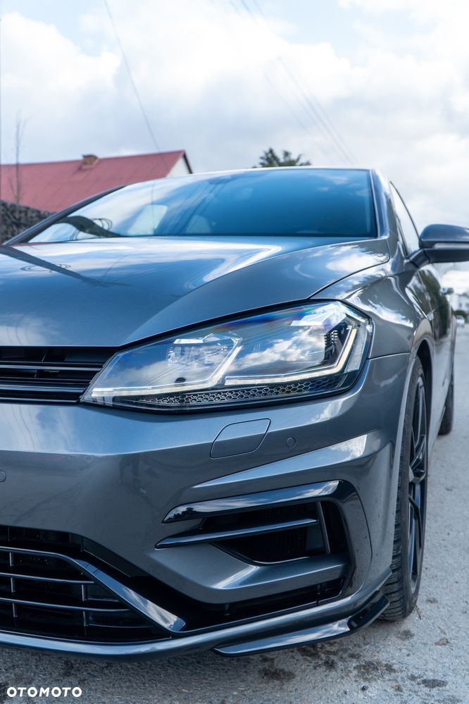Volkswagen Golf - 15