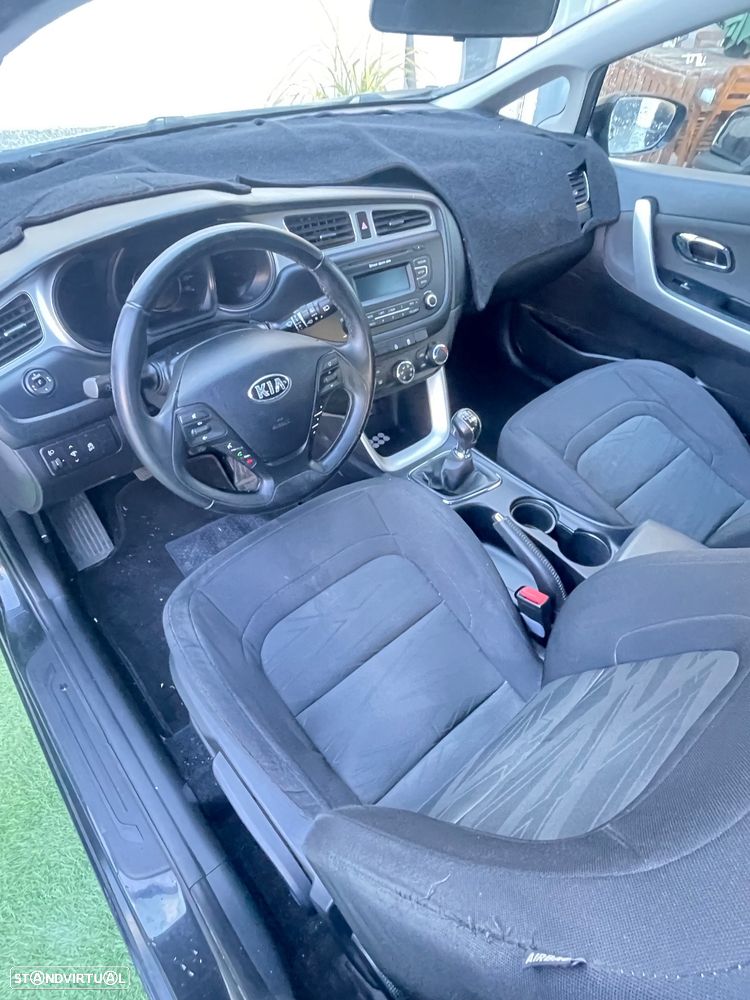 Kia Ceed SW 1.4 CRDi ECO - 5