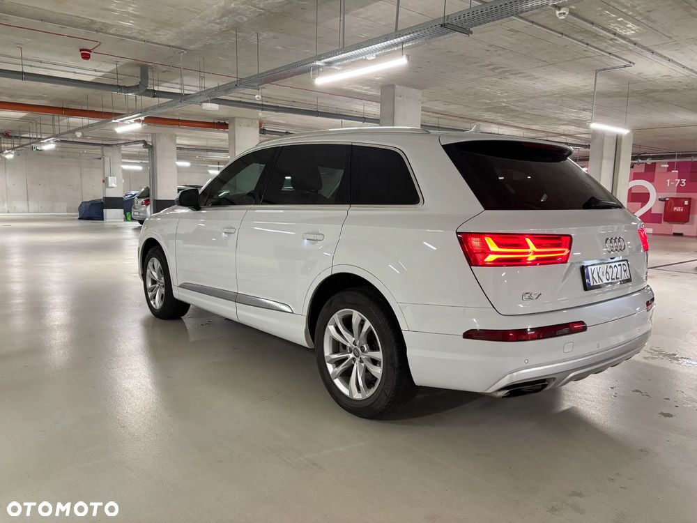 Audi Q7 - 7