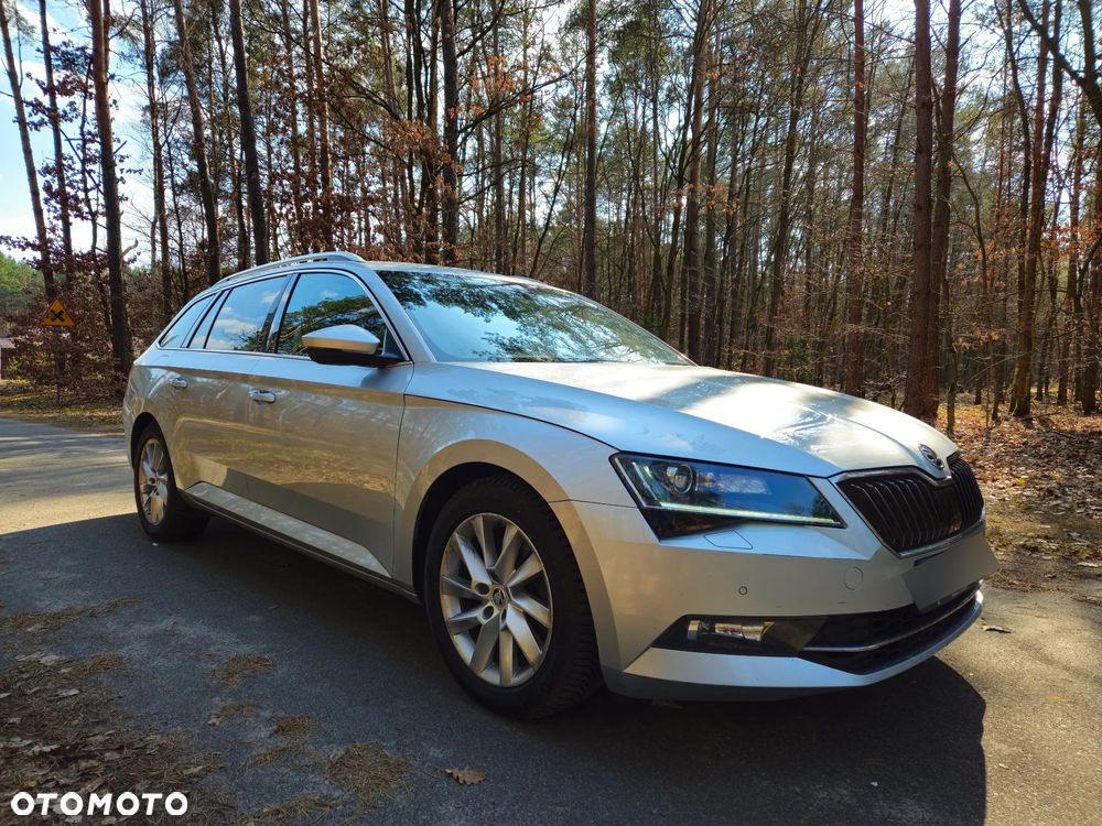 Skoda Superb 2.0 TDI SCR 4x4 Style DSG - 3