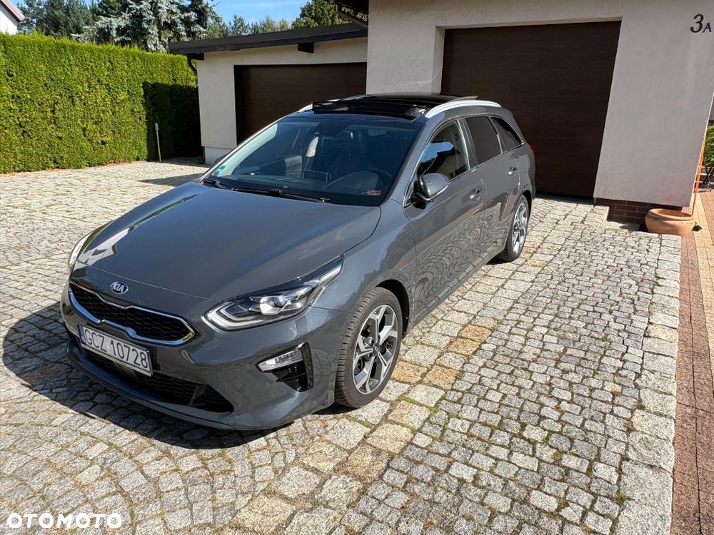 Kia Ceed - 1
