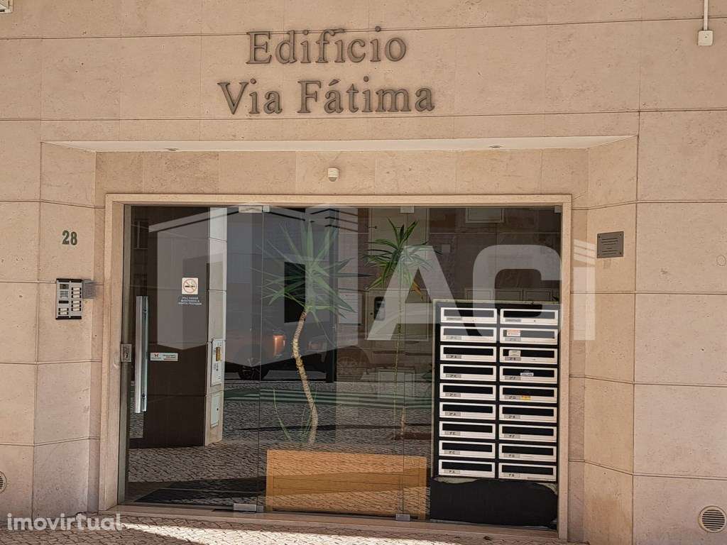 Apartamento T2- Av. Nossa Senhora Fátima - Grande imagem: 2/23