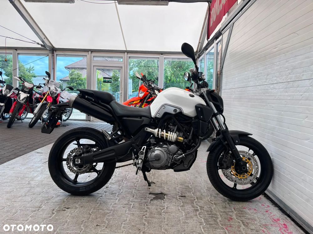 Yamaha MT - 14