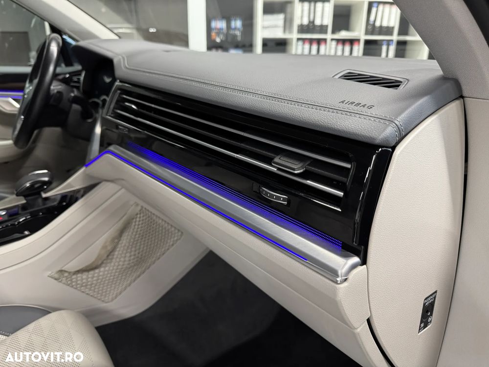 VOLKSWAGEN Touareg 2018 — imagine 13