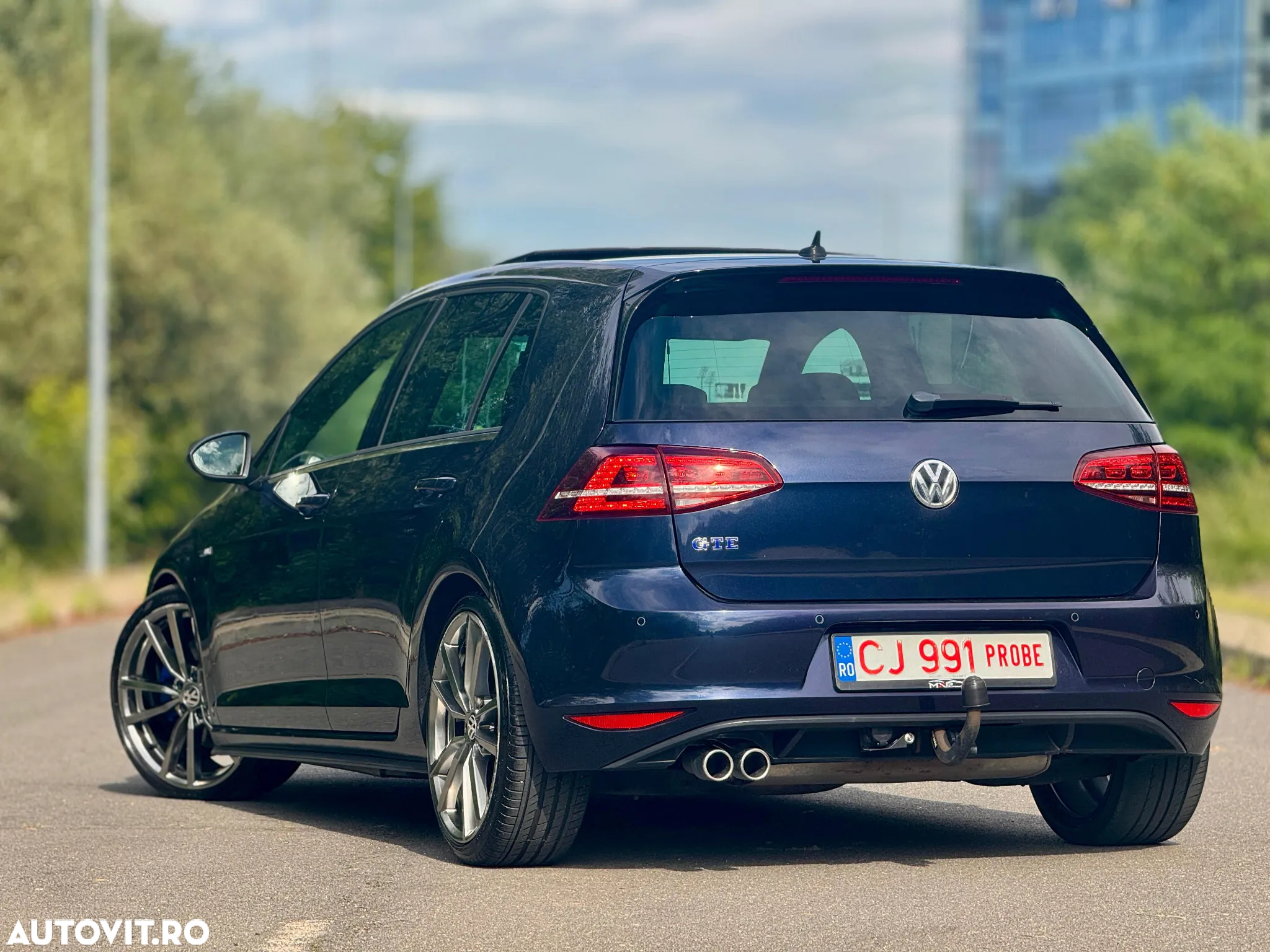 Volkswagen Golf 1.4 GTE Plug-In-Hybrid DSG - 4