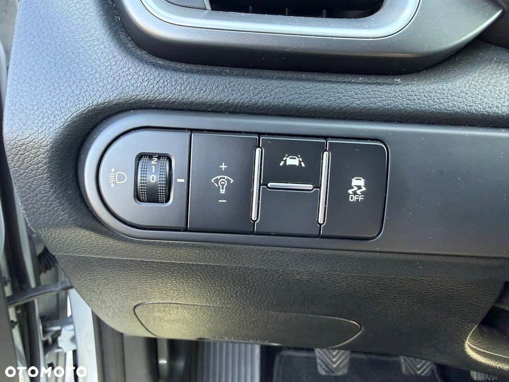 Kia Ceed - 16
