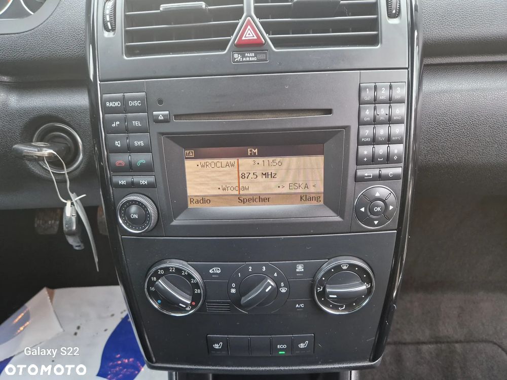 Mercedes-Benz Klasa A 160 BlueEFFICIENCY Special Edition - 17