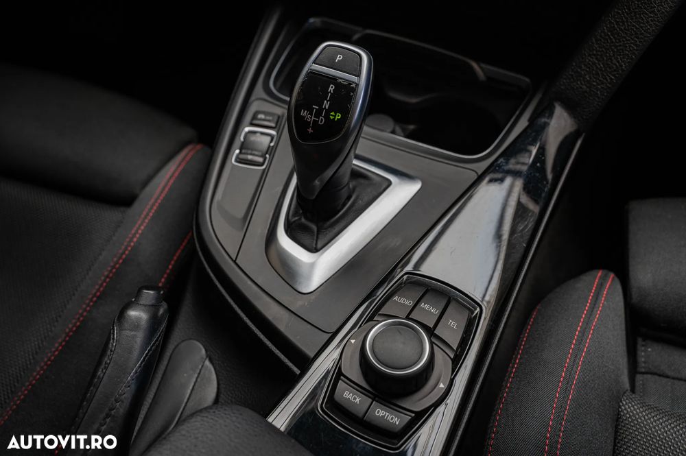 BMW Seria 3 325d Aut. Sport Line - 20