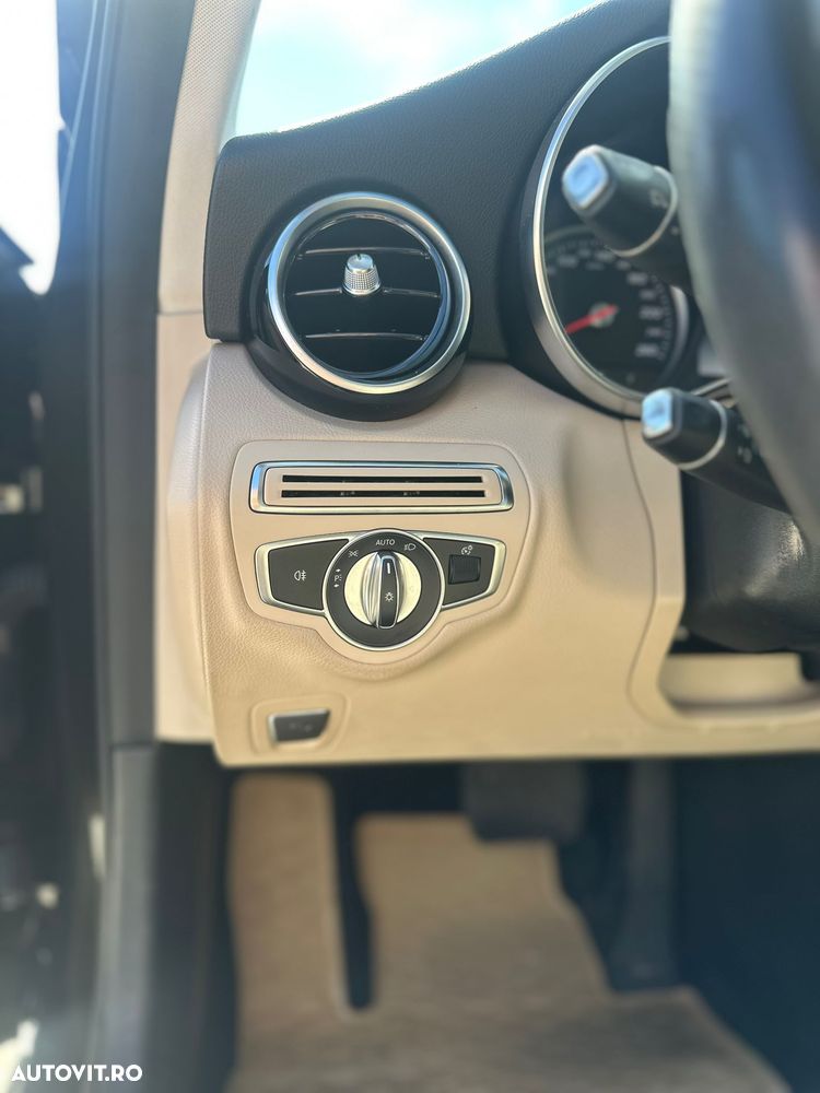 Mercedes-Benz C - 24
