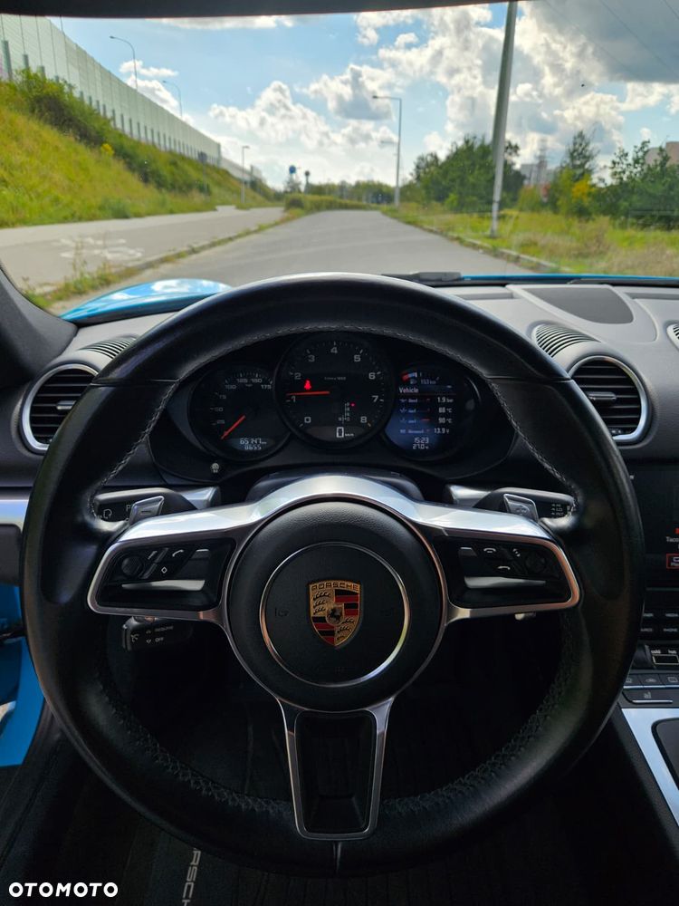 Porsche 718 Cayman - 18