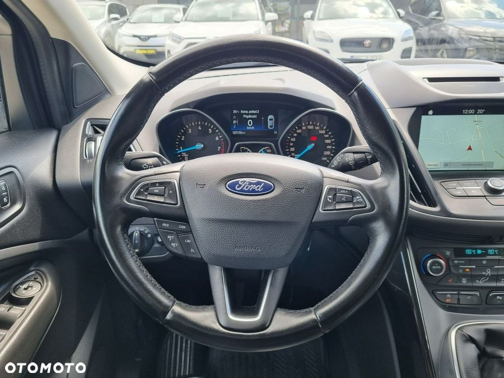 Ford Kuga 1.5 EcoBoost 2x4 Titanium - 16