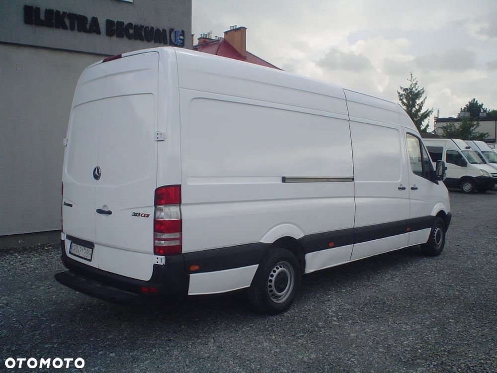Mercedes-Benz SPRINTER - 4