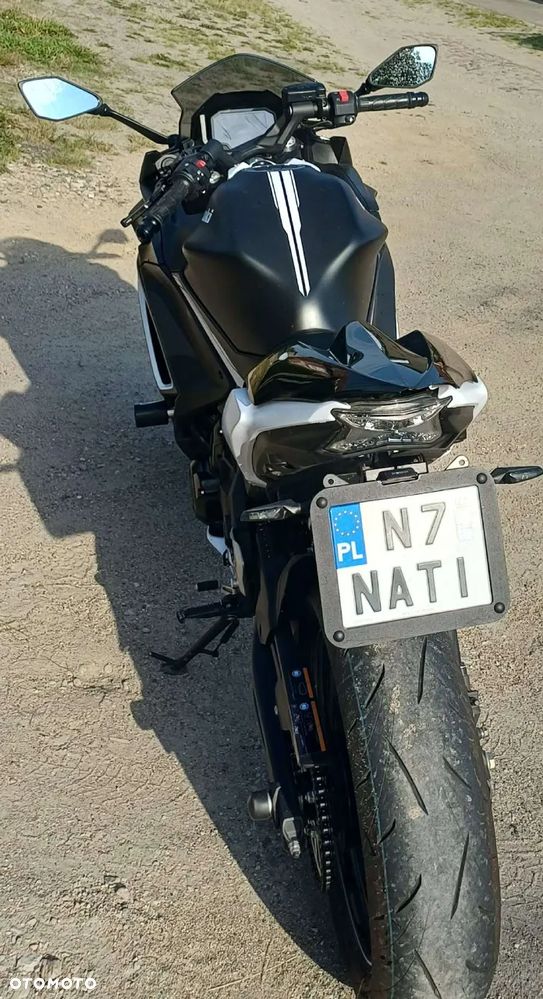 Kawasaki Ninja - 4