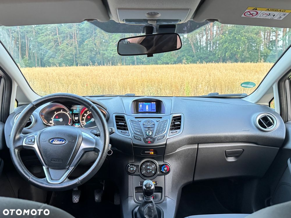 Ford Fiesta - 20