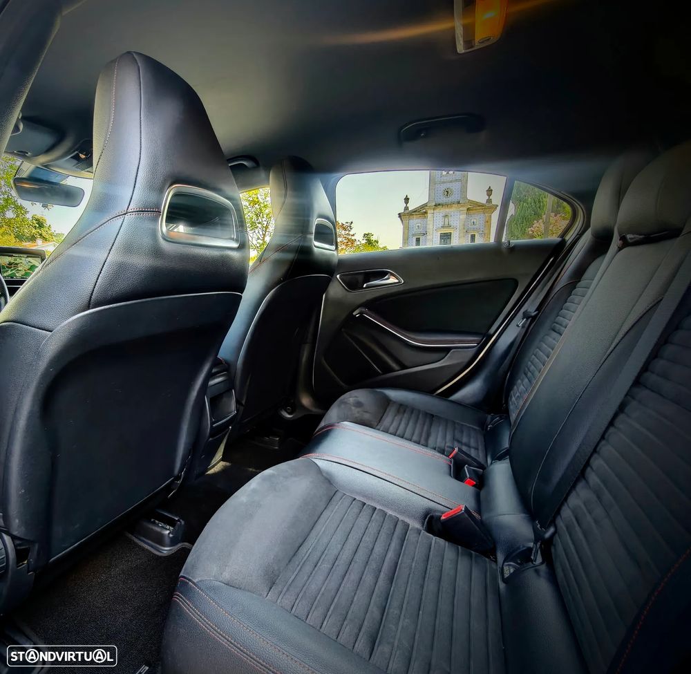 Mercedes-Benz A 200 7G-DCT AMG Line - 11